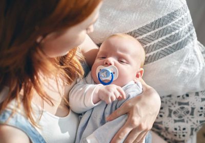 Bebeklerin emzik kullanımında bilinmesi gereken 10 önemli nokta!